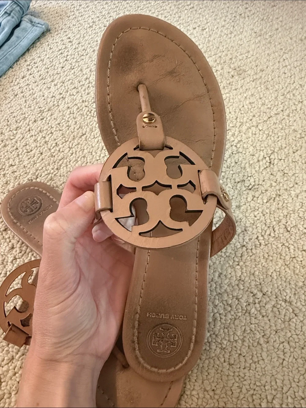 Tory Burch Leather Logo Thong Sandals - Brown